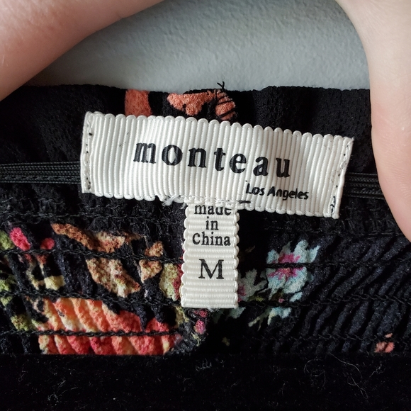 Monteau Peplum Shortsleeve Babydoll Top Size Medium - Picture 6 of 7